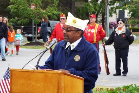 Cdr Starks at Dracut Memorial Day Service.JPG