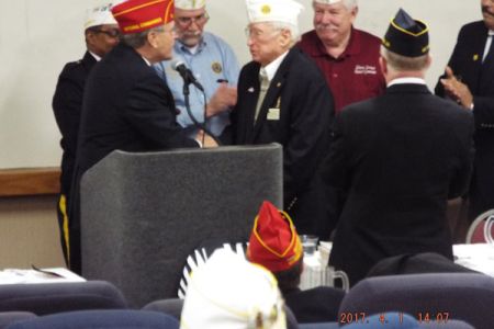 National Commander COngratulated WWII Vet Billy Dolin.JPG